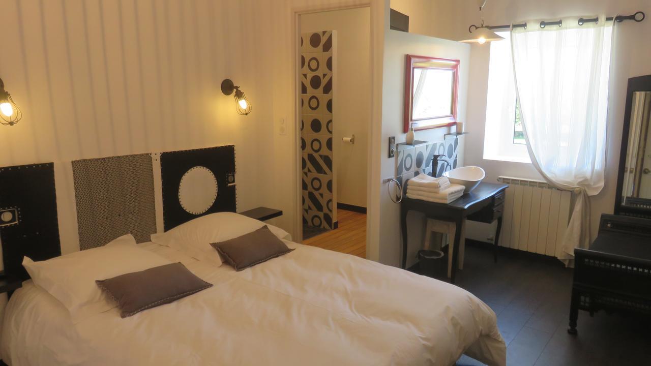 A La Belle Histoire Bed & Breakfast Chateauneuf-sur-Isere Exterior photo