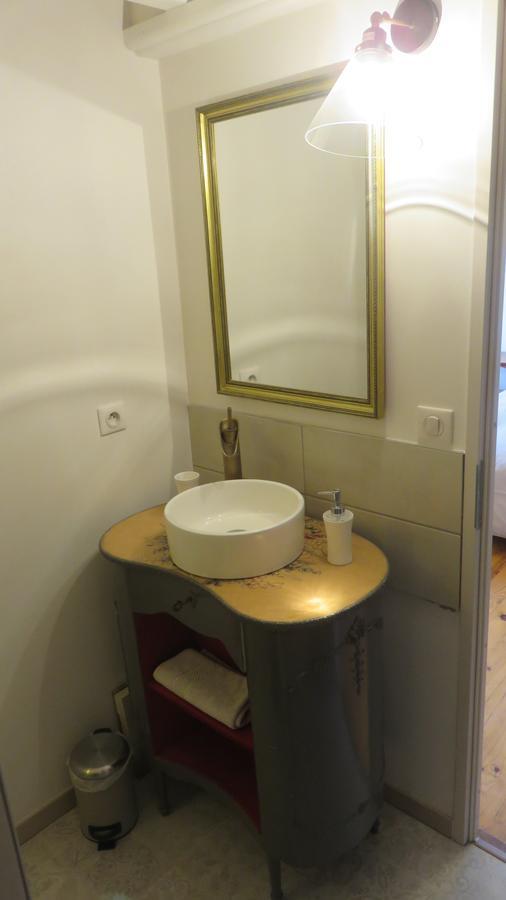 A La Belle Histoire Bed & Breakfast Chateauneuf-sur-Isere Exterior photo